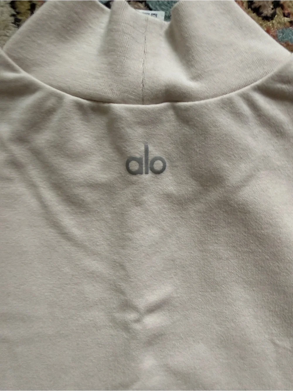 Alo Yoga Alolux Soho Mock Neck Sleeveless Pullover Top Ivory XS